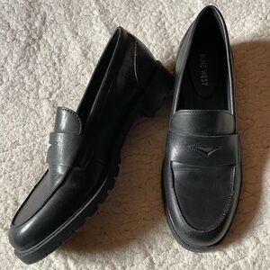 EUC Nine West Naveen loafer